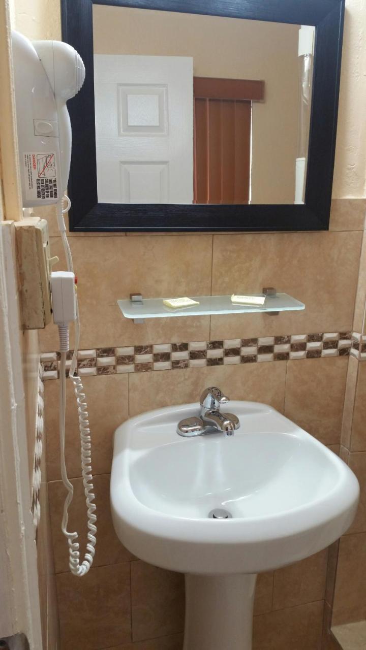 Palms Inn Dania Beach Eksteriør bilde